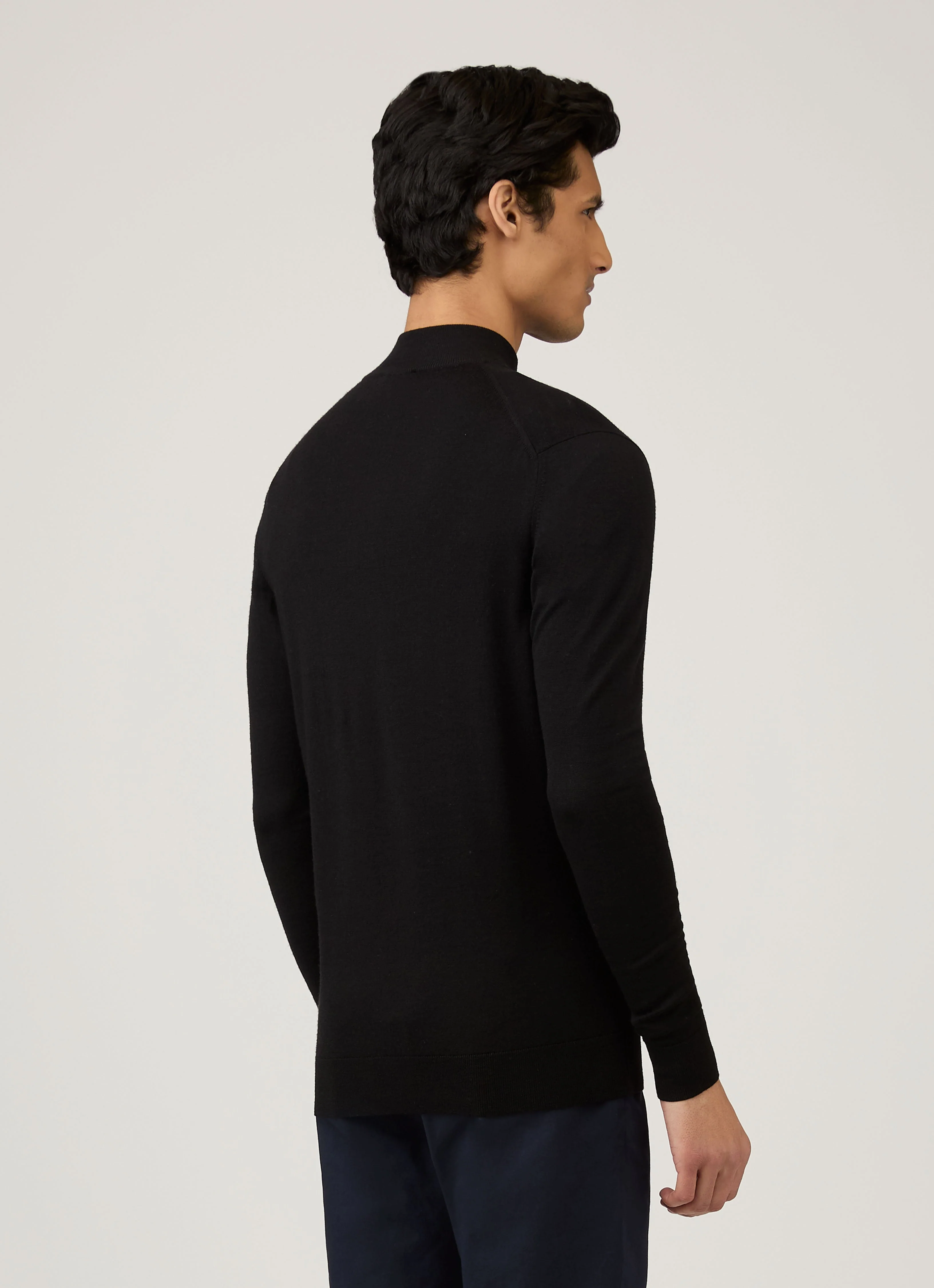 Men's Extra-Fine Merino Zip Neck in Black - Image 5