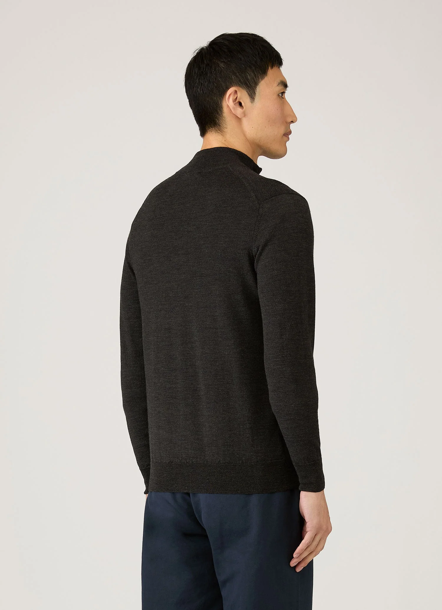 Men's Extra-Fine Merino Zip Neck in Charcoal Melange - Image 4
